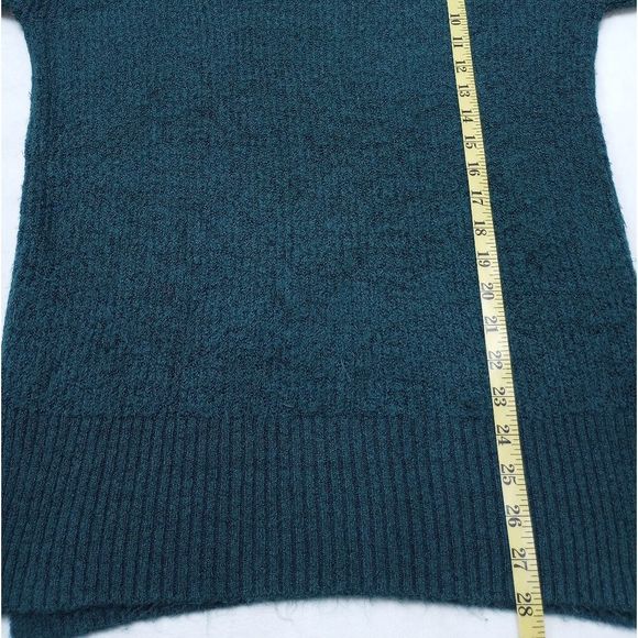Nine West Dark Green V-neck Sweater, size Small - Picture 9 of 11